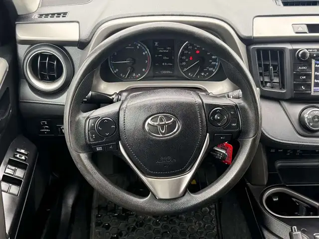 2018 Toyota RAV4 AWD l LE l 2.5i l 4Cyl l LDW l 2 Wheel Sets - Photo 24