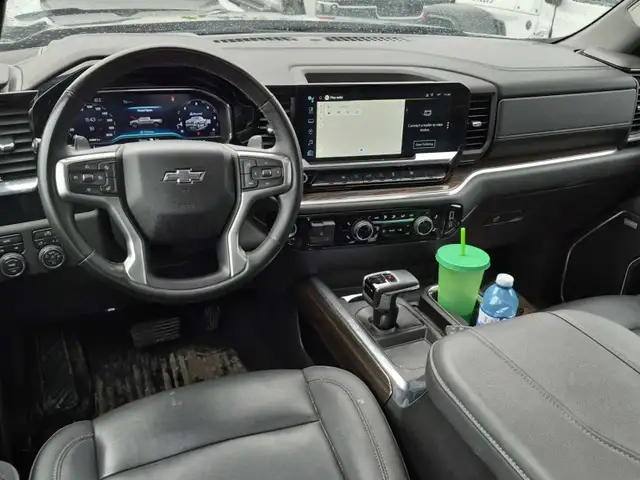 2024 Chevrolet Silverado 1500 RST 5.3L V8/LEATHER/BUCKETS/ROO... - Photo 2