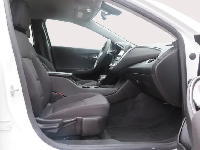 2022 Chevrolet Malibu 4dr Sdn LS w/1FL - Photo 9