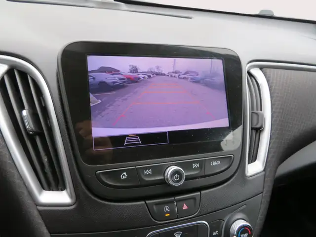 2022 Chevrolet Malibu 4dr Sdn LS w/1FL - Photo 18