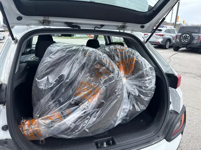 2019 Hyundai Kona 2.0L Essential Two Sets of Tires, Local Trade! - Photo 9