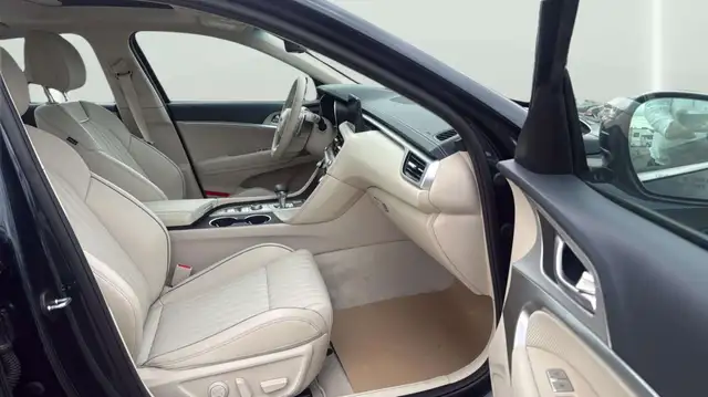 2026 Genesis G70 2.5T Prestige AWD - Photo 17