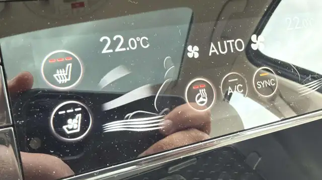 2026 Genesis G70 2.5T Prestige AWD - Photo 28