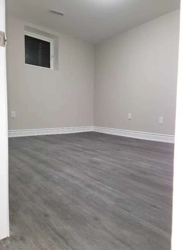 Private room available (Basement) - Photo 4