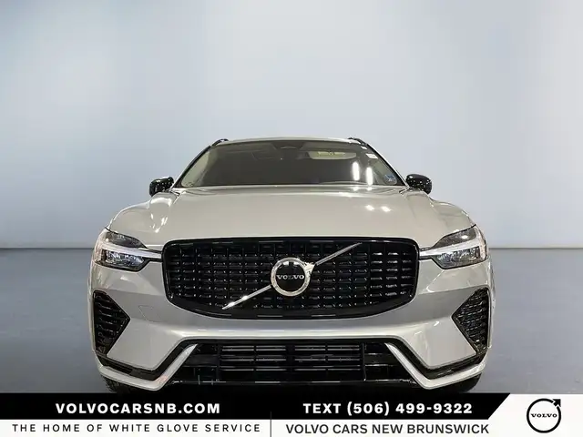 2025 Volvo XC60 Plug-In Hybrid T8 AWD Core Dark Theme - Photo 2