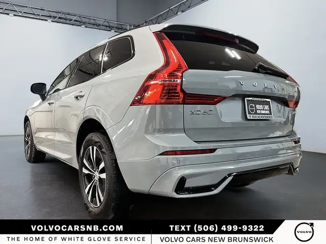 2025 Volvo XC60 Plug-In Hybrid T8 AWD Core Dark Theme - Photo 4