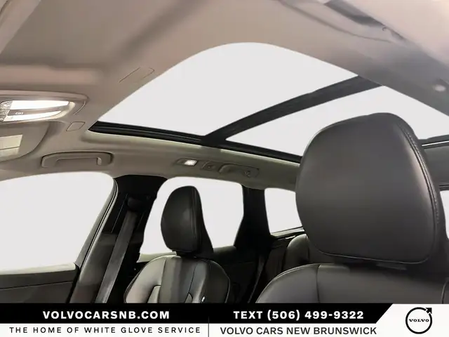 2025 Volvo XC60 Plug-In Hybrid T8 AWD Core Dark Theme - Photo 7