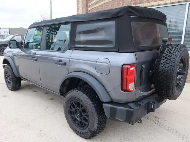 2021 Ford Bronco CONVERTIBLE/BACK UP CAMERA AND MORE - Photo 2