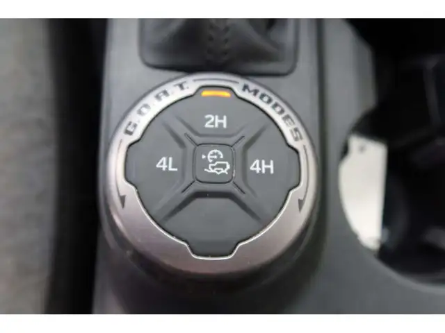 2021 Ford Bronco CONVERTIBLE/BACK UP CAMERA AND MORE - Photo 16