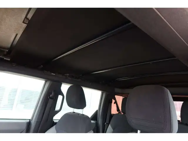 2021 Ford Bronco CONVERTIBLE/BACK UP CAMERA AND MORE - Photo 19