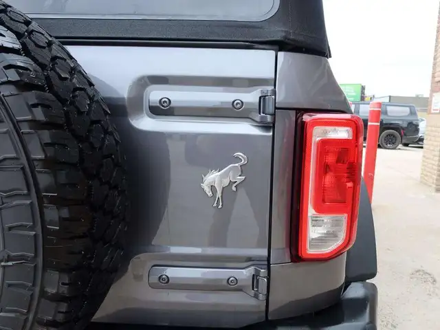 2021 Ford Bronco CONVERTIBLE/BACK UP CAMERA AND MORE - Photo 21