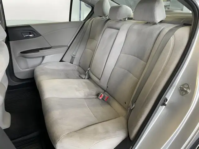 2015 Honda Accord Sedan LX - Photo 10