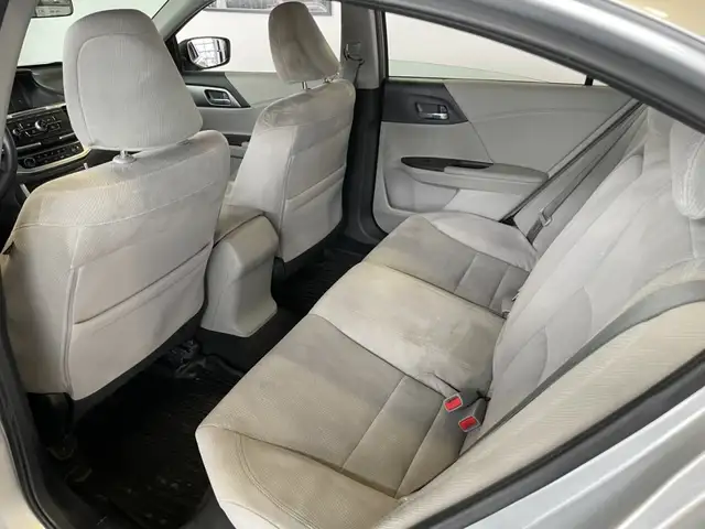 2015 Honda Accord Sedan LX - Photo 11