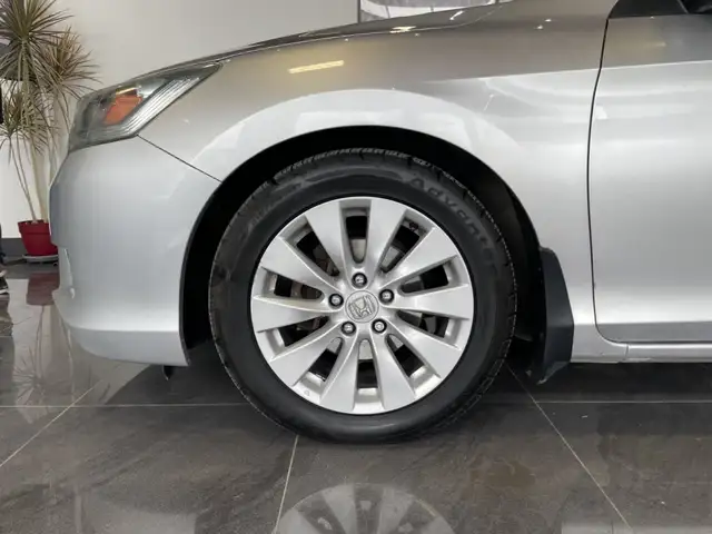 2015 Honda Accord Sedan LX - Photo 31