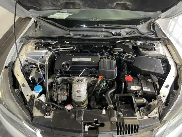 2015 Honda Accord Sedan LX - Photo 32