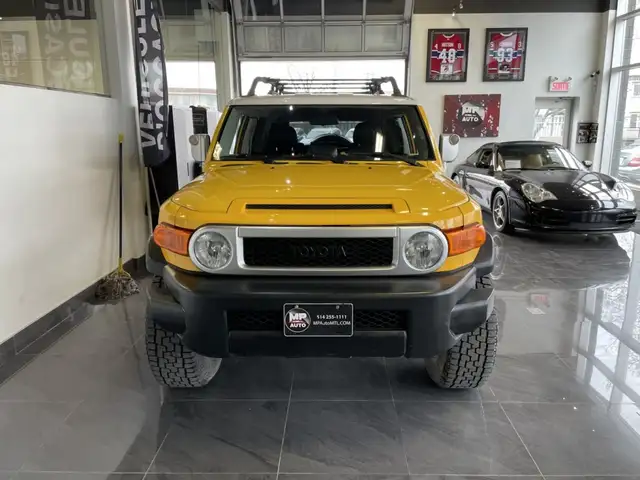 2007 Toyota FJ Cruiser - Photo 2