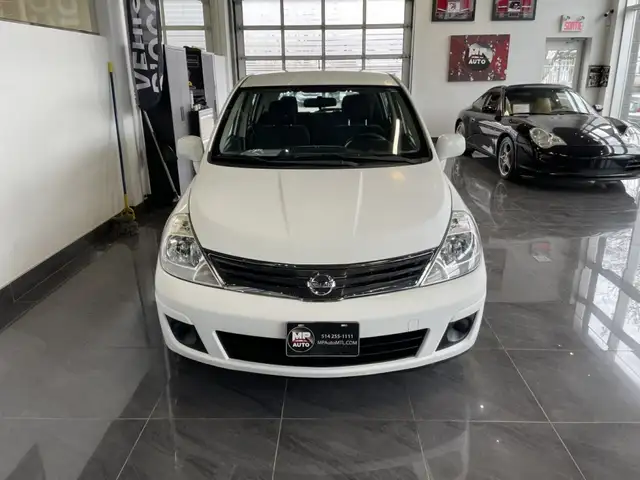 2012 Nissan Versa S - Photo 2