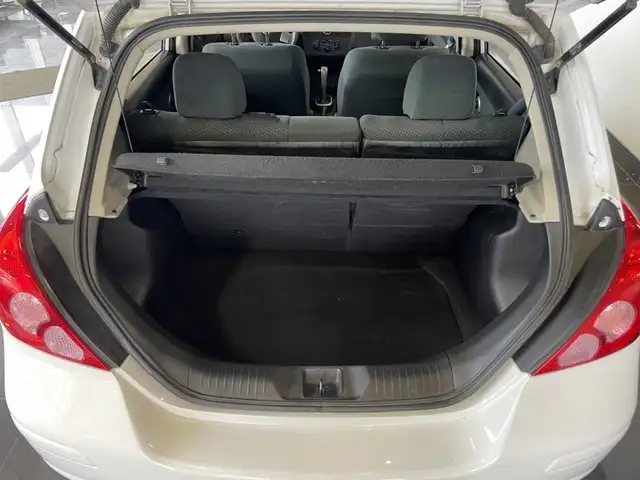 2012 Nissan Versa S - Photo 9