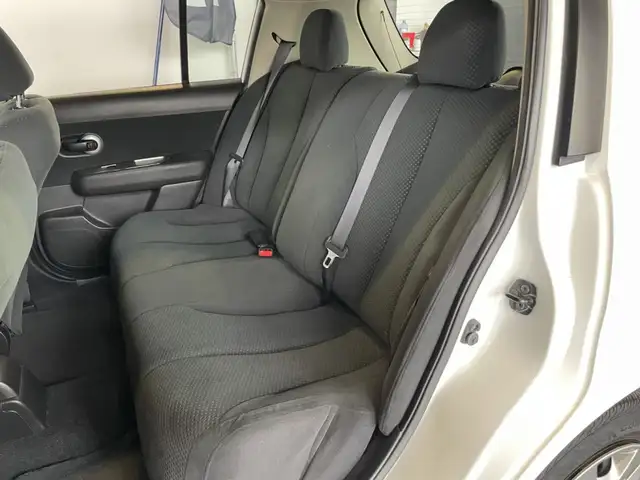 2012 Nissan Versa S - Photo 10