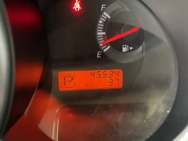 2012 Nissan Versa S - Photo 18