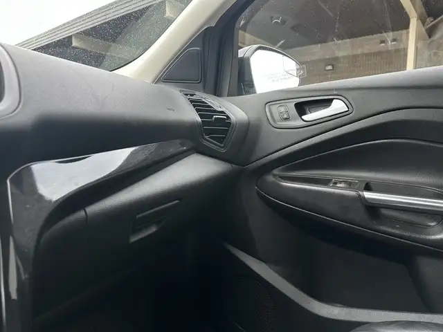 2019 Ford Escape - Photo 17