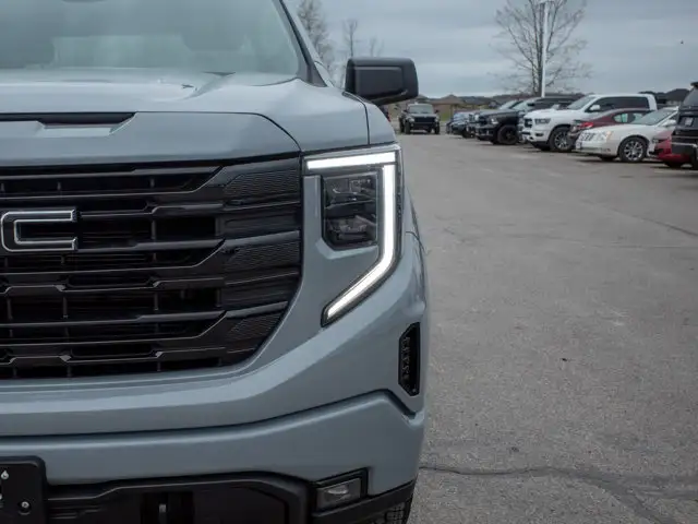 2024 GMC Sierra 1500 Elevation - Corner Step | Heated Steering - Photo 11