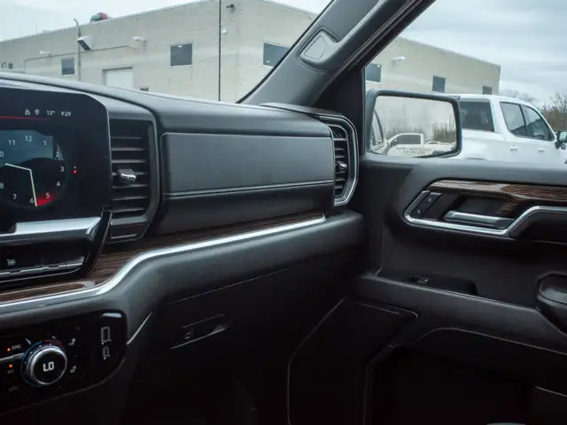 2024 GMC Sierra 1500 Elevation - Corner Step | Heated Steering - Photo 30