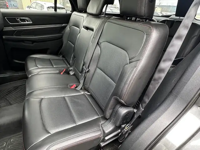 2018 Ford Explorer - Photo 12