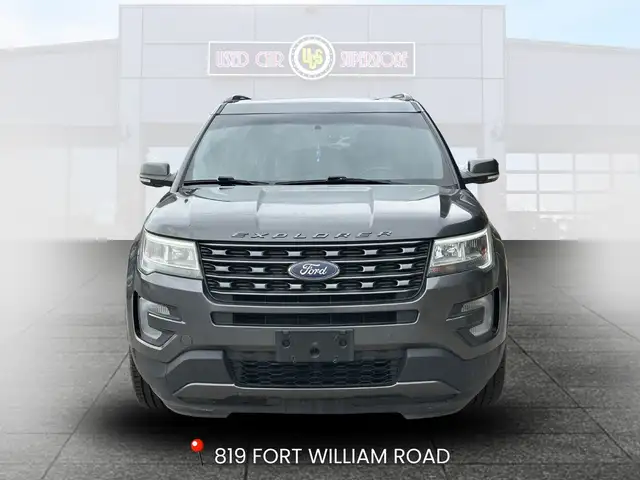 2017 Ford Explorer - Photo 2