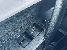 2014 Toyota Corolla 4dr Sdn CVT LE - Photo 15