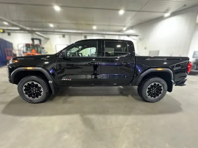 2026 GMC Canyon AT4 - Photo 2