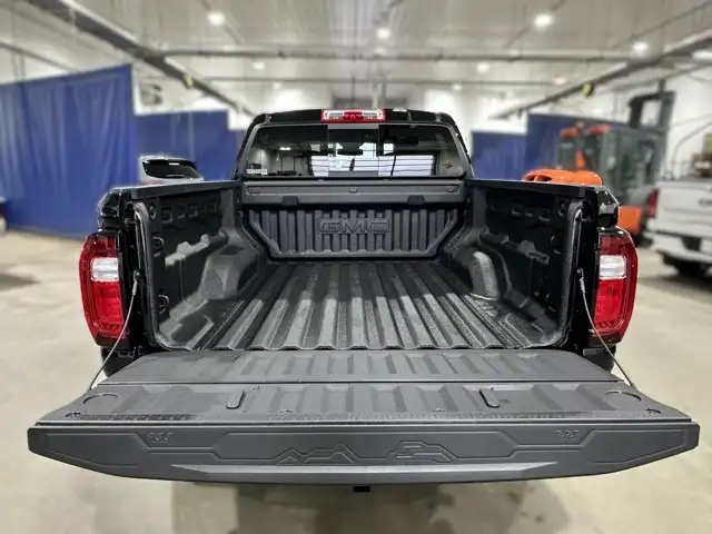 2026 GMC Canyon AT4 - Photo 6