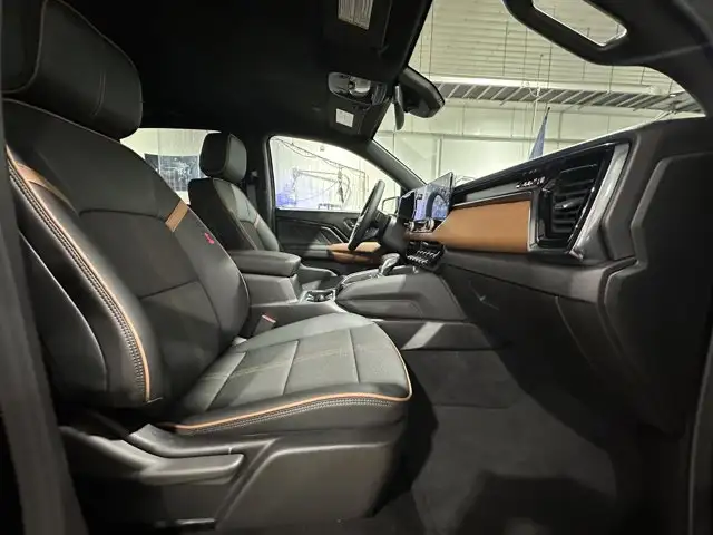 2026 GMC Canyon AT4 - Photo 12