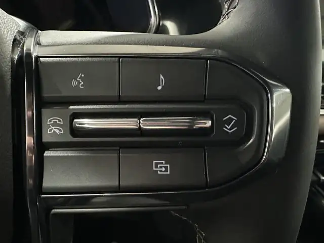 2026 GMC Canyon AT4 - Photo 20