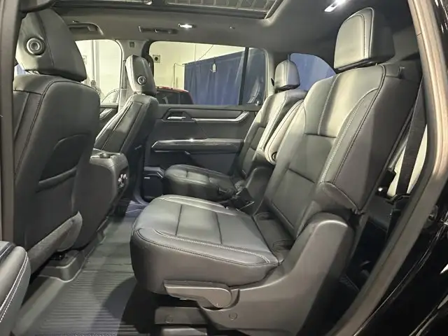 2026 GMC Acadia Elevation - Photo 13