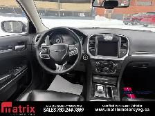 2022 Chrysler 300 Touring L - Photo 8