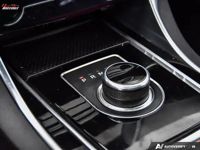 2017 Jaguar XE 4dr Sdn V6 SC R-Sport | LOADED | LOW KMS | NO ACC - Photo 19