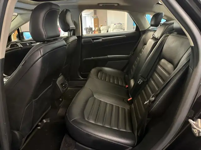 2017 Ford Fusion 4dr Sdn SE AWD - Photo 9