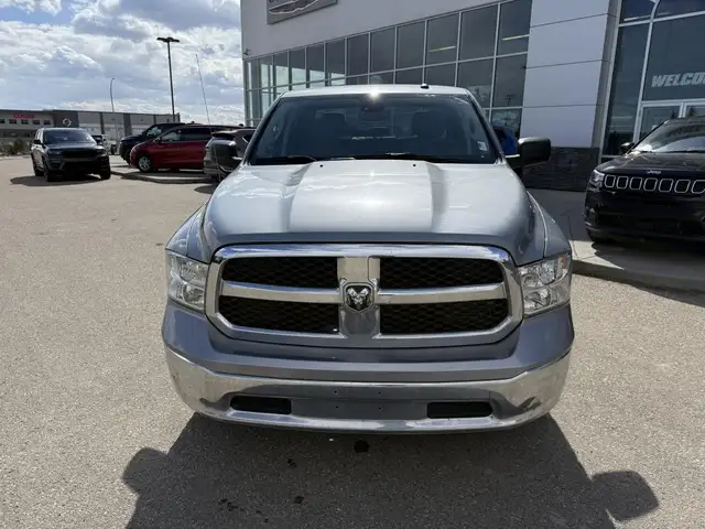 2023 Ram 1500 Classic SLT Crew Cab 4x4 HEMI BUILT TO WORK. READY - Photo 9