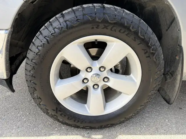 2023 Ram 1500 Classic SLT Crew Cab 4x4 HEMI BUILT TO WORK. READY - Photo 11