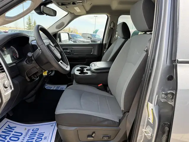 2023 Ram 1500 Classic SLT Crew Cab 4x4 HEMI BUILT TO WORK. READY - Photo 12