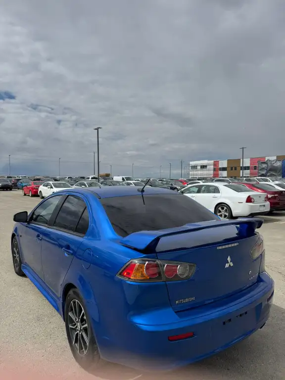 2015 Mitsubishi Lancer GT : Heated Seats, Sunroof - Photo 4