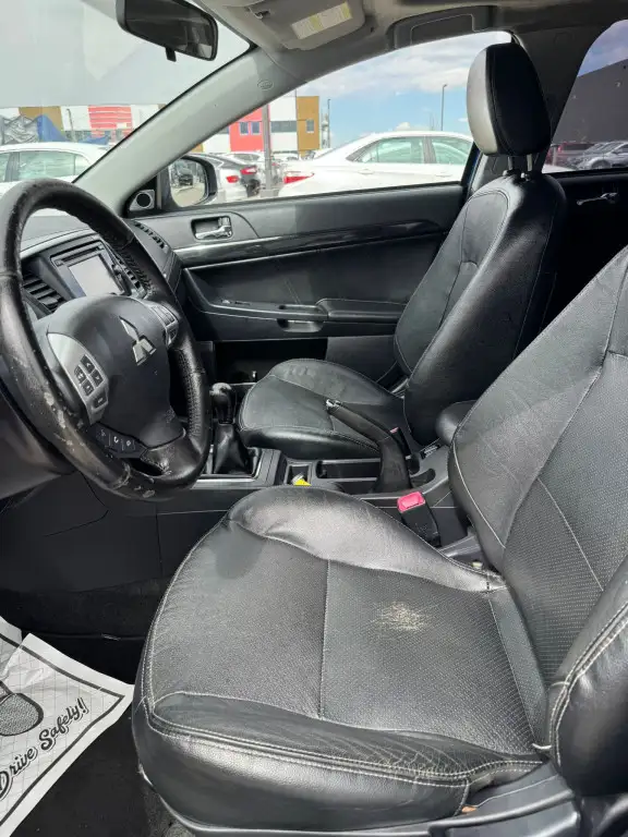 2015 Mitsubishi Lancer GT : Heated Seats, Sunroof - Photo 7