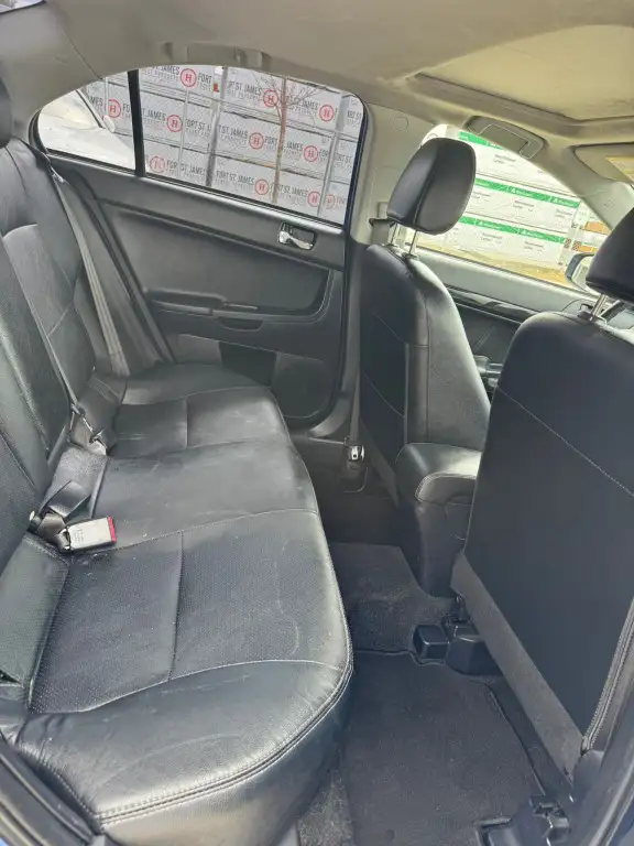 2015 Mitsubishi Lancer GT : Heated Seats, Sunroof - Photo 8