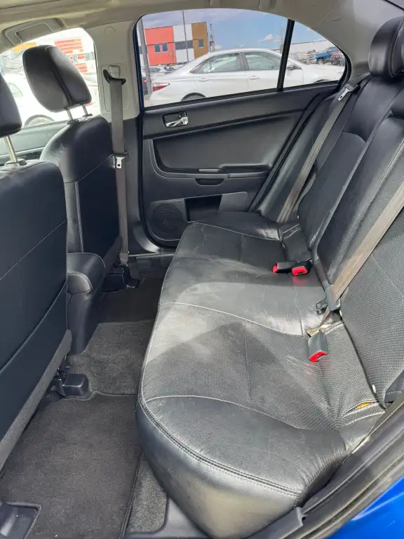 2015 Mitsubishi Lancer GT : Heated Seats, Sunroof - Photo 9