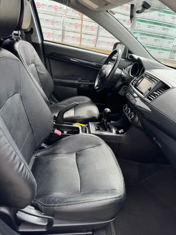 2015 Mitsubishi Lancer GT : Heated Seats, Sunroof - Photo 10