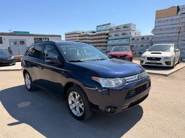 2014 Mitsubishi Outlander SE V6 : Two Sets of Tires - Photo 3