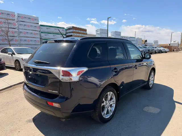 2014 Mitsubishi Outlander SE V6 : Two Sets of Tires - Photo 4