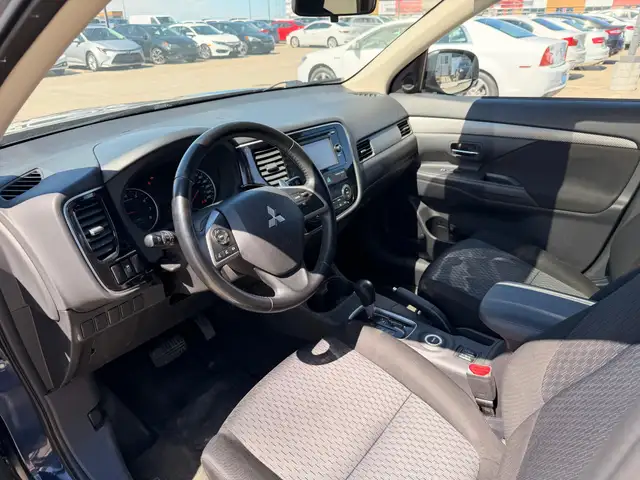 2014 Mitsubishi Outlander SE V6 : Two Sets of Tires - Photo 8