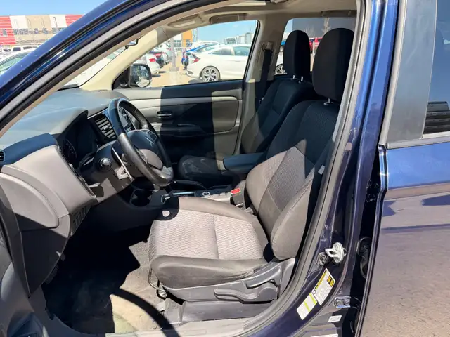 2014 Mitsubishi Outlander SE V6 : Two Sets of Tires - Photo 9